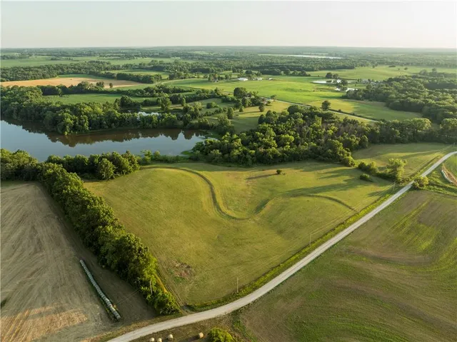 $1,100,000 | 0 Cr 371 N/a Bosworth Mo 64623 N/a, Bosworth, MO 64623