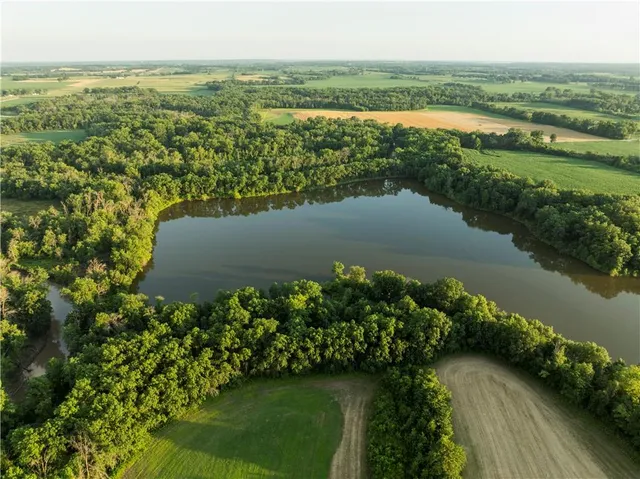 $1,100,000 | 0 Cr 371 N/a Bosworth Mo 64623 N/a, Bosworth, MO 64623