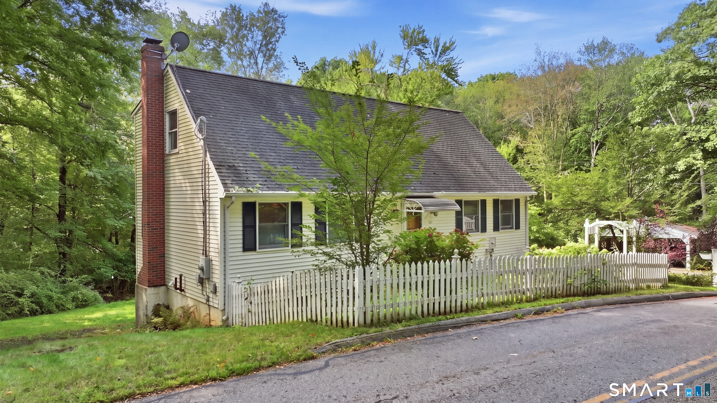 131 Vernon Branch Road Coventry, CT 06238 - Photo 3 of 39 Gallery Image 3