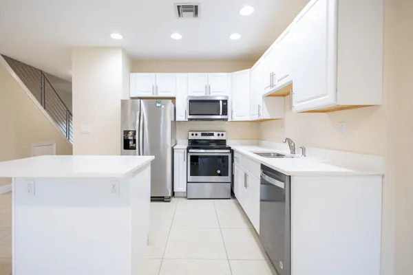 $2,900 | 12437 Westhampton Circle, Wellington, FL 33414