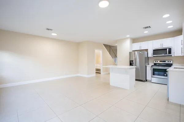 $2,900 | 12437 Westhampton Circle, Wellington, FL 33414