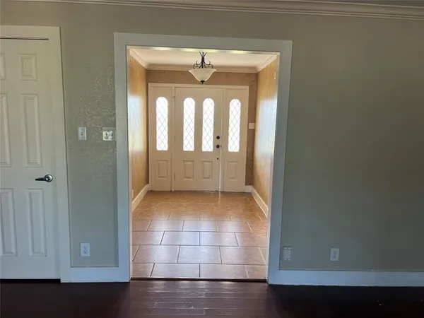 $2,200 | 251 South 2nd Street, Princeton, TX 75407