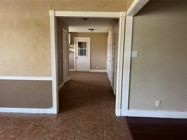 $2,200 | 251 South 2nd Street, Princeton, TX 75407