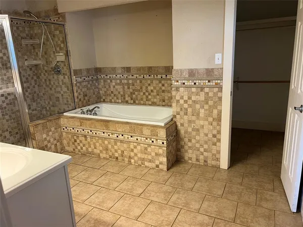 $2,200 | 251 South 2nd Street, Princeton, TX 75407