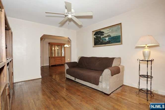 24 New Street Butler, NJ 07405 - Photo 3 of 42