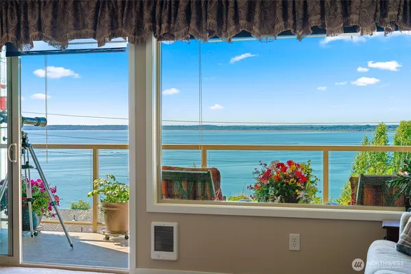 $450,000 | 415 North State Street, Unit 303, Bellingham, WA 98225
