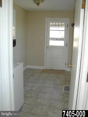 877-879 Delta Road Red Lion, PA 17356 - Photo 4 of 9 Gallery Image 4