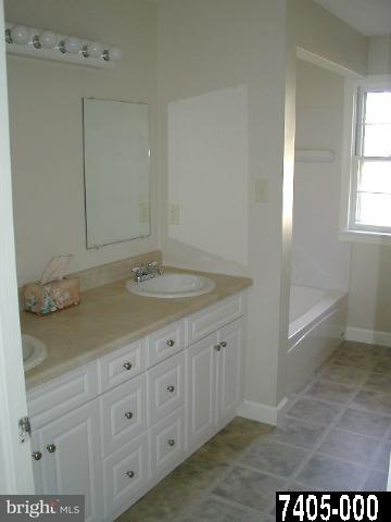 877-879 Delta Road Red Lion, PA 17356 - Photo 6 of 9 Gallery Image 6