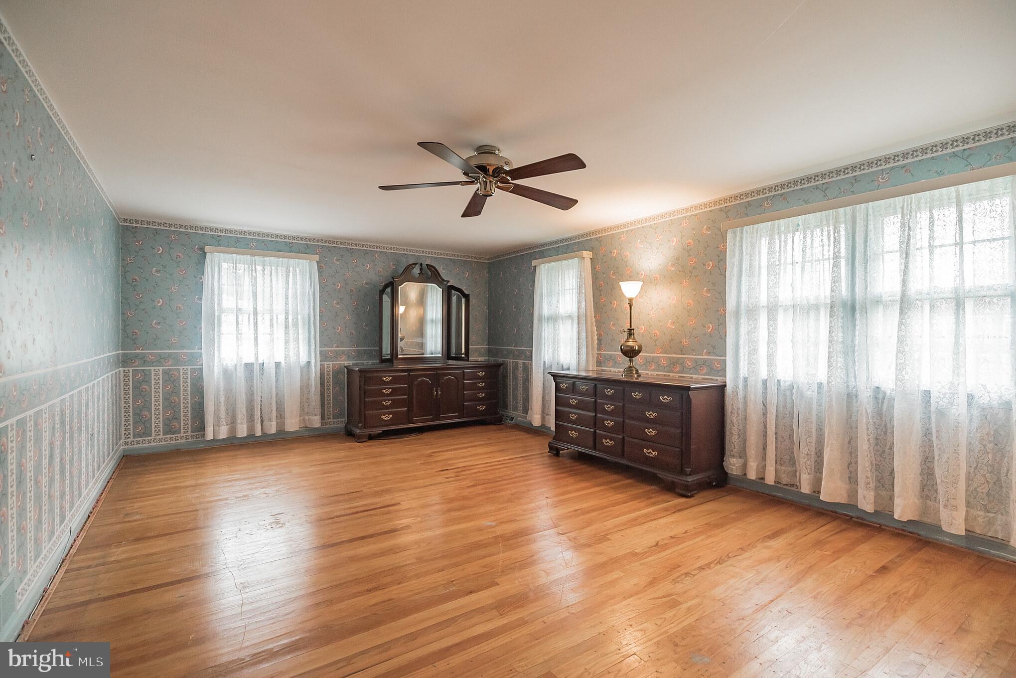 355 Saly Road Yardley, PA 19067 - Photo 13 of 30 Gallery Image 13