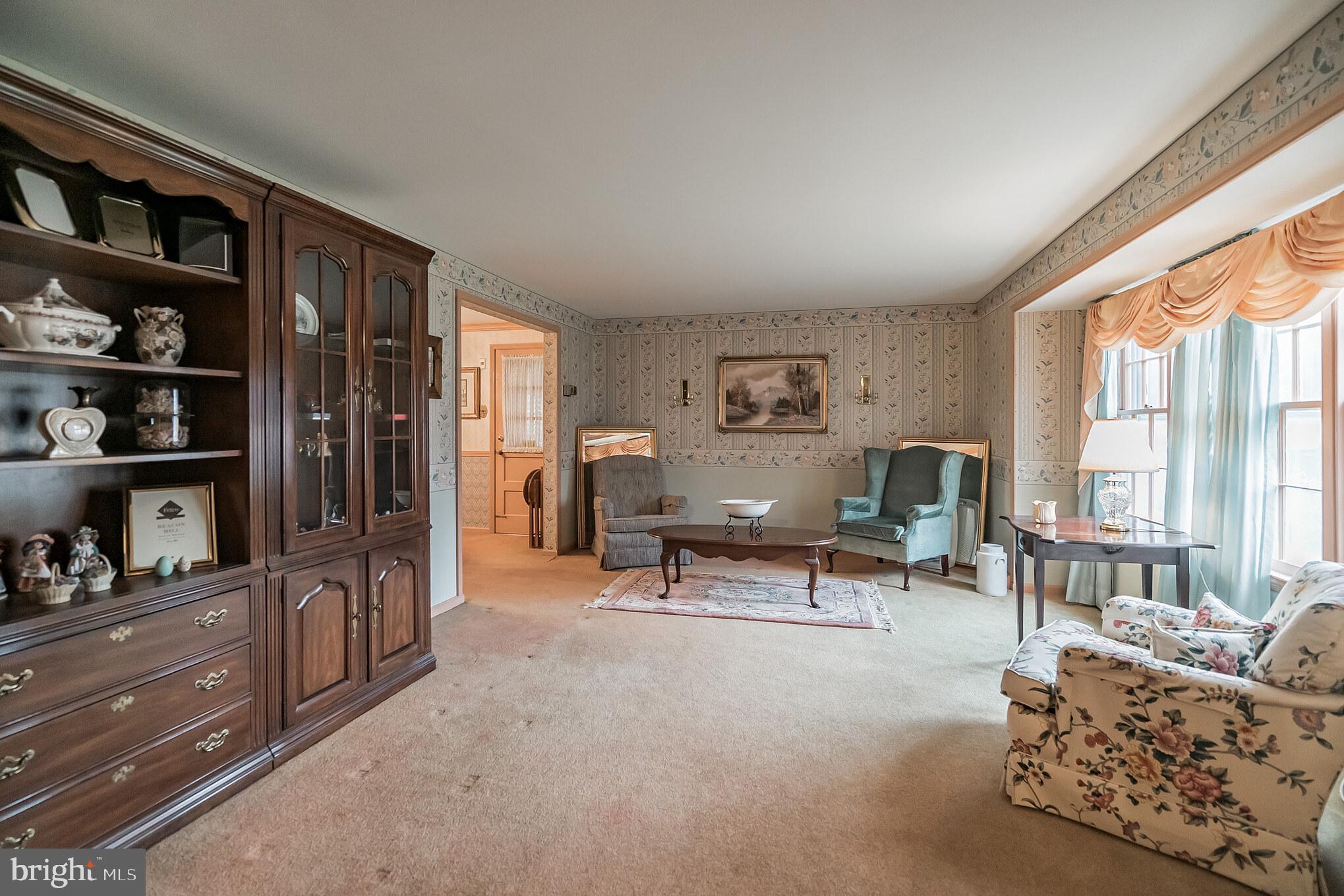 355 Saly Road Yardley, PA 19067 - Photo 10 of 30 Gallery Image 10
