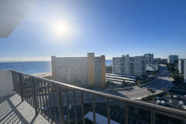 $320,000 | 405 North Ocean Boulevard, Unit 1528, Pompano Beach, FL 33062