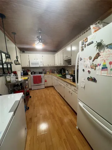 $320,000 | 405 North Ocean Boulevard, Unit 1528, Pompano Beach, FL 33062