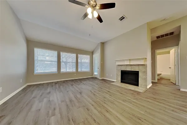 $2,475 | 1601 Mallard Drive, Corinth, TX 76210