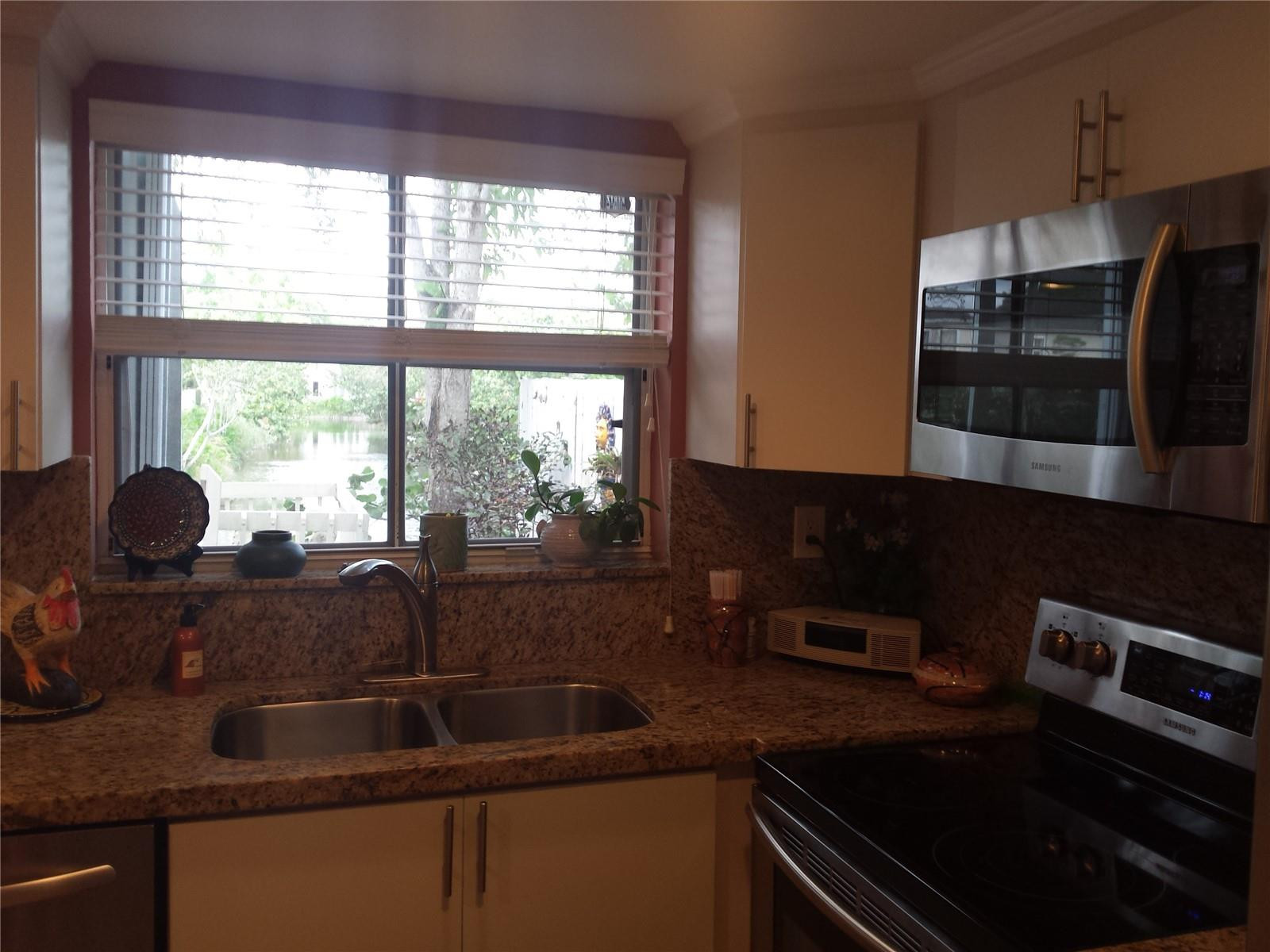 7091 Southwest 56 Street, Unit 7091 Miami, FL 33155 - Photo 17 of 55 Photo 17