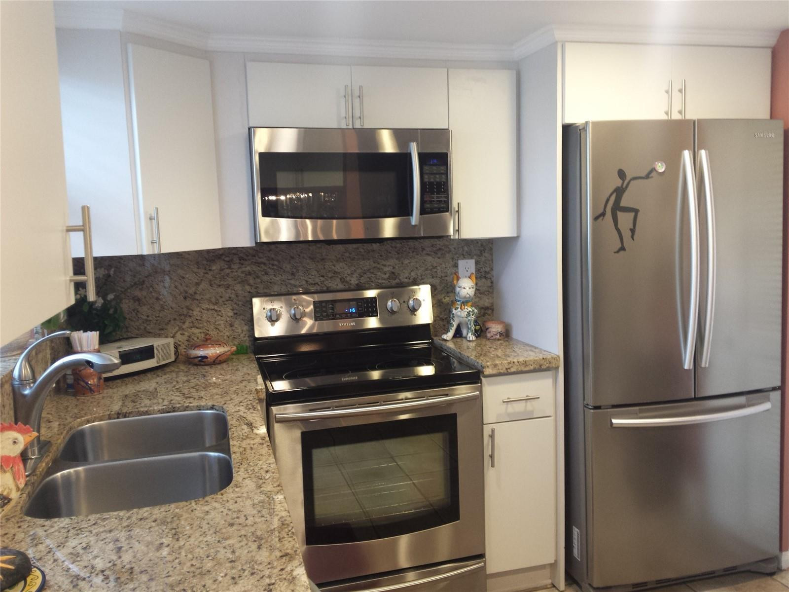 7091 Southwest 56 Street, Unit 7091 Miami, FL 33155 - Photo 18 of 55 Photo 18