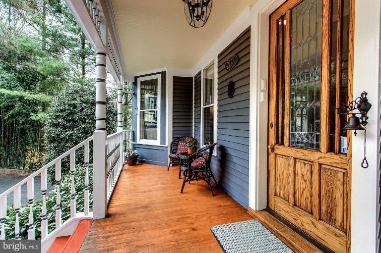 2728 Chain Bridge Road Northwest Washington, DC 20016 - Photo 6 of 24 Exterior (Front)
