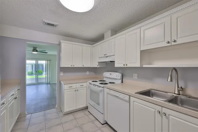 $182,000 | 1210 Eastloch Court, Sun City Center, FL 33573