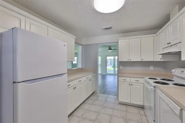 $182,000 | 1210 Eastloch Court, Sun City Center, FL 33573