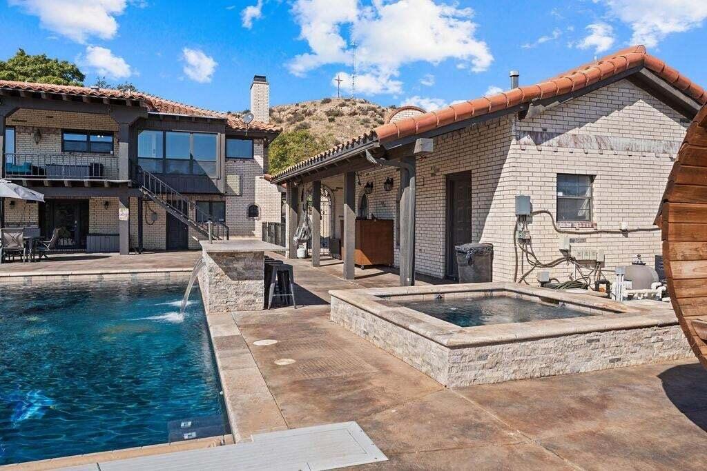 98 South Lakeshore Drive Ransom Canyon, TX 79366 - Photo 11 of 99 20250228140024366738000000-o