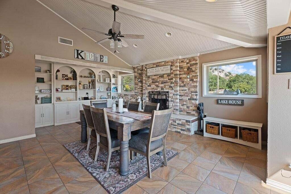 98 South Lakeshore Drive Ransom Canyon, TX 79366 - Photo 28 of 99 20250228140024977873000000-o