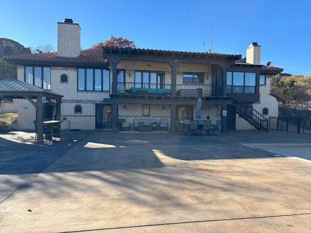 $875,000 | 98 South Lakeshore Drive, Ransom Canyon, TX 79366