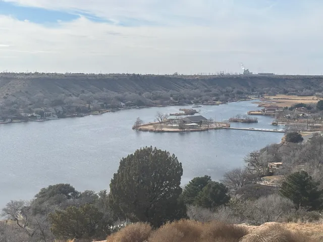 $875,000 | 98 South Lakeshore Drive, Ransom Canyon, TX 79366