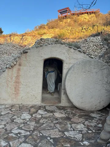 $875,000 | 98 South Lakeshore Drive, Ransom Canyon, TX 79366