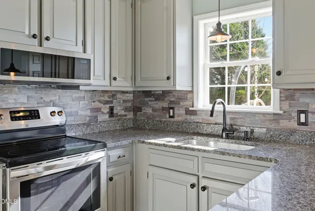 $309,000 | 101 White Water Court, Benson, NC 27504