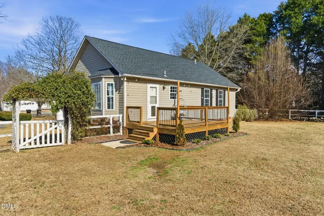 $309,000 | 101 White Water Court, Benson, NC 27504