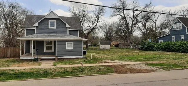 $93,900 | 615 Church Street, Neodesha, KS 66757