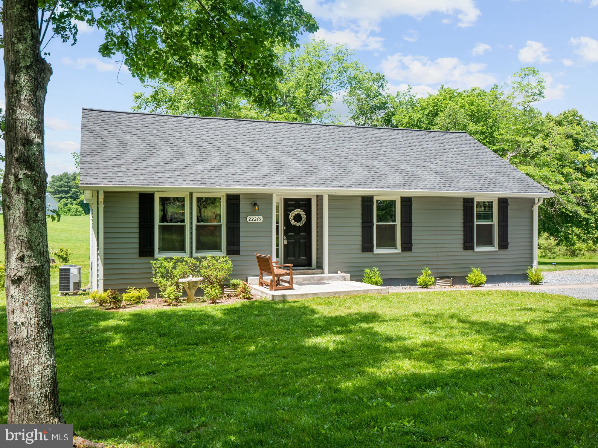 22245 Newlin Mill Road Middleburg, VA 20117 - Photo 2 of 44