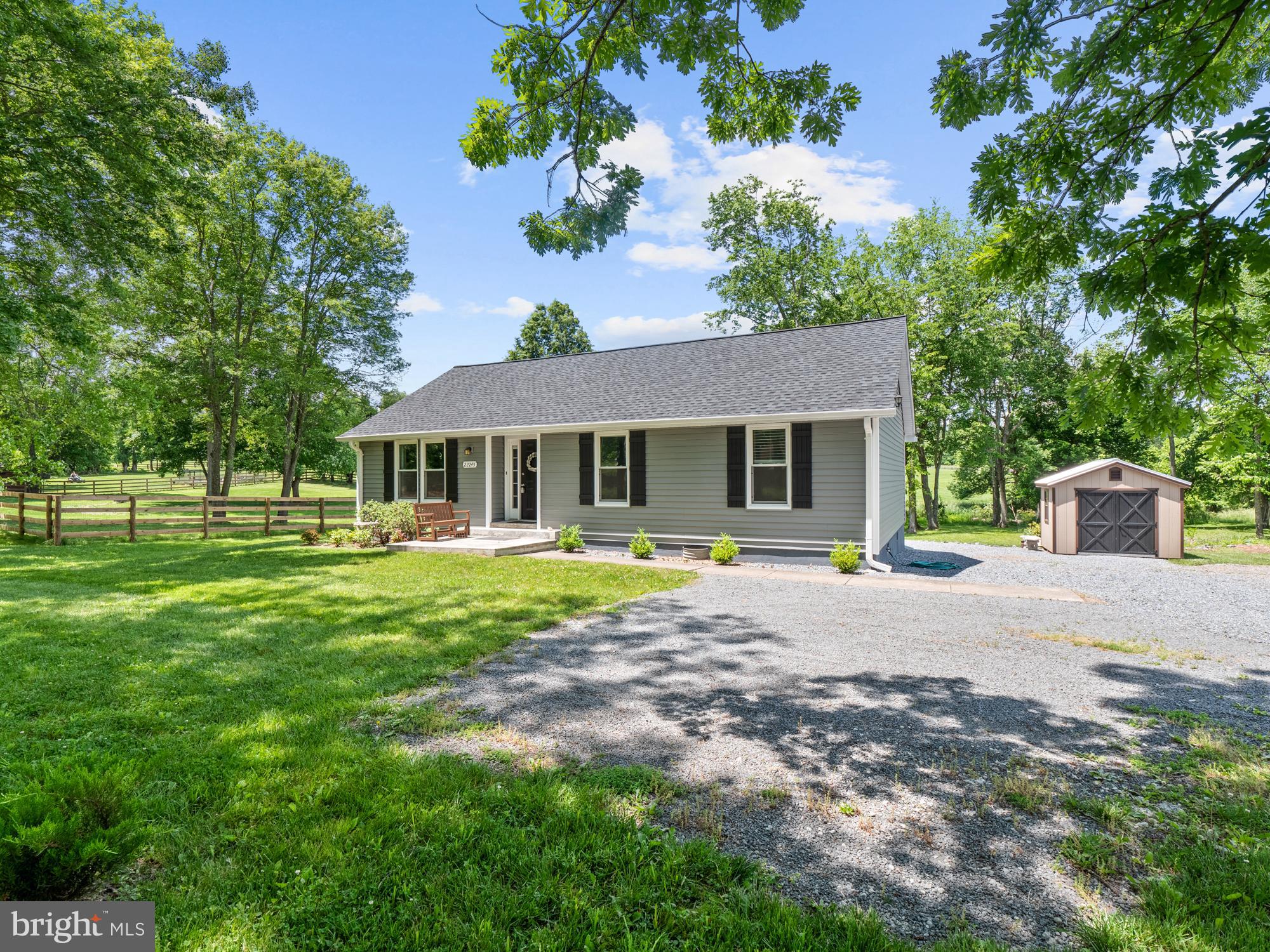 22245 Newlin Mill Road Middleburg, VA 20117 - Photo 4 of 44