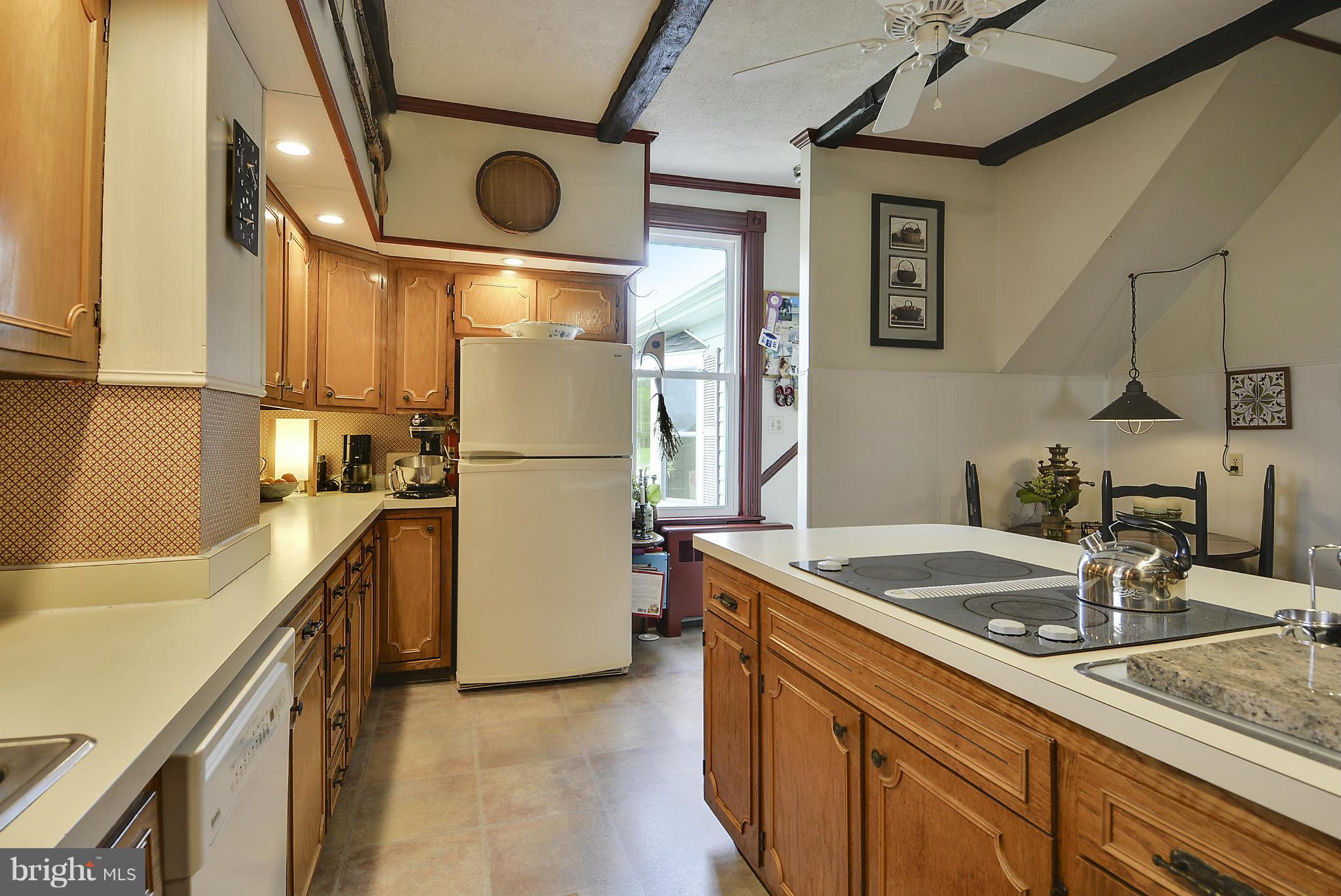 712 Hills Point Road Cambridge, MD 21613 - Photo 14 of 32 Kitchen