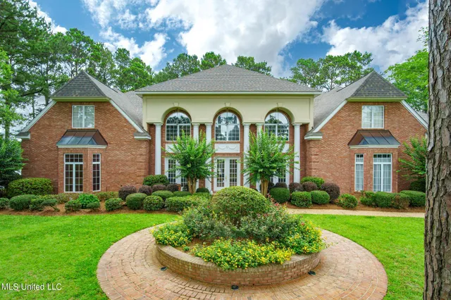 $1,350,000 | 51 Spencer Cove, Hattiesburg, MS 39402