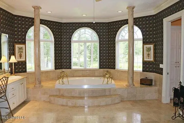 $1,350,000 | 51 Spencer Cove, Hattiesburg, MS 39402