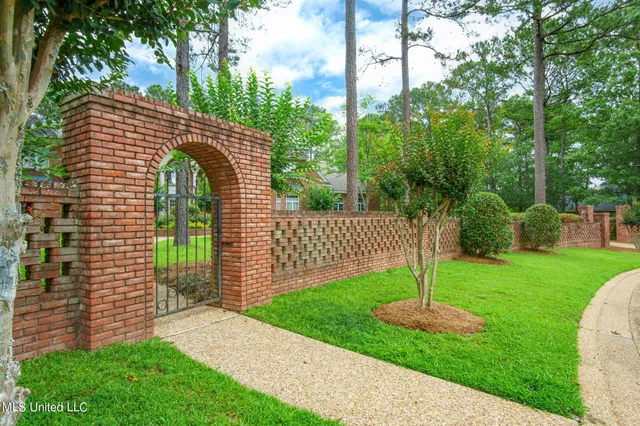 $1,350,000 | 51 Spencer Cove, Hattiesburg, MS 39402