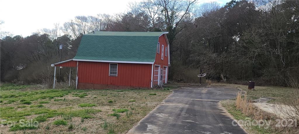 412 Bowles Road Mount Gilead, NC 27306 - Photo 4 of 31 Gallery Image 4