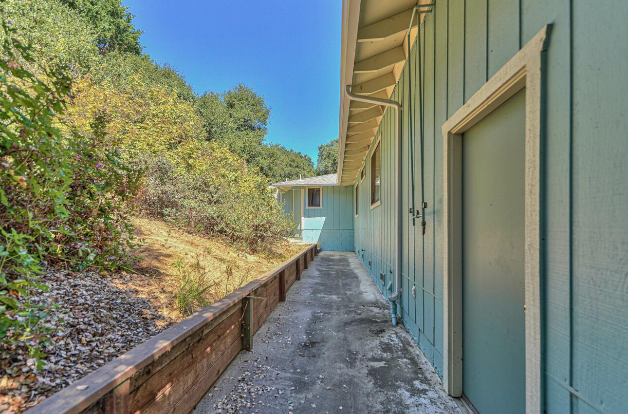 19205 Marjorie Road Salinas, CA 93907 - Photo 30 of 30 a view of a backyard of the house
