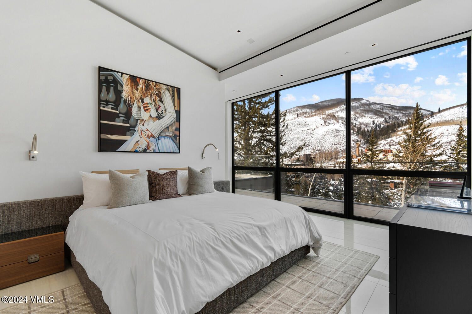 165 West Forest Road Vail, CO 81657 - Photo 17 of 56 Guest suite with Mountain views