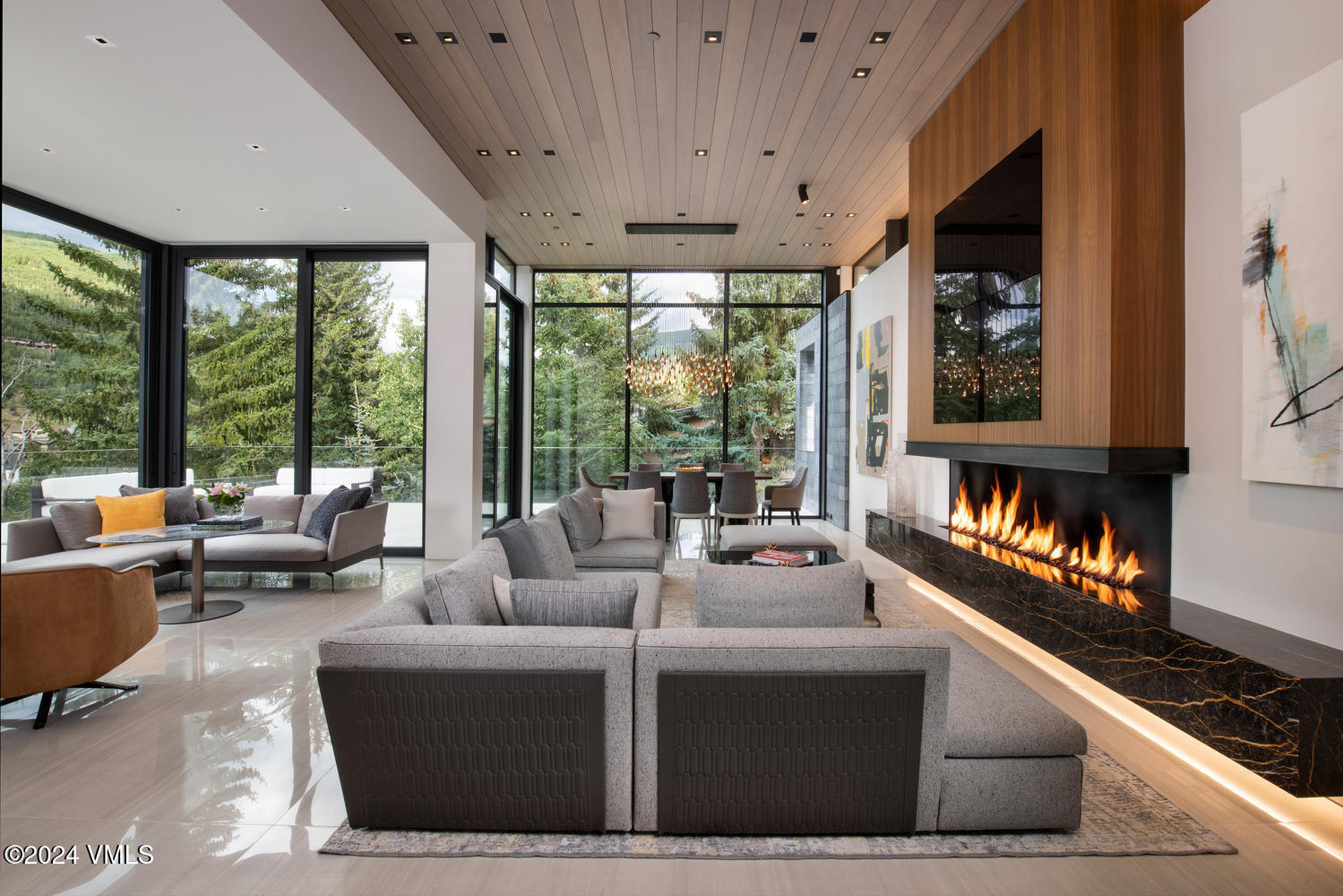 165 West Forest Road Vail, CO 81657 - Photo 5 of 56 Windows from ceiling to floor