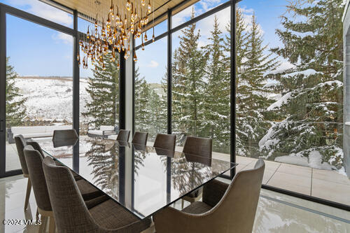 165 West Forest Road Vail, CO 81657 - Photo 6 of 56 Dinning room