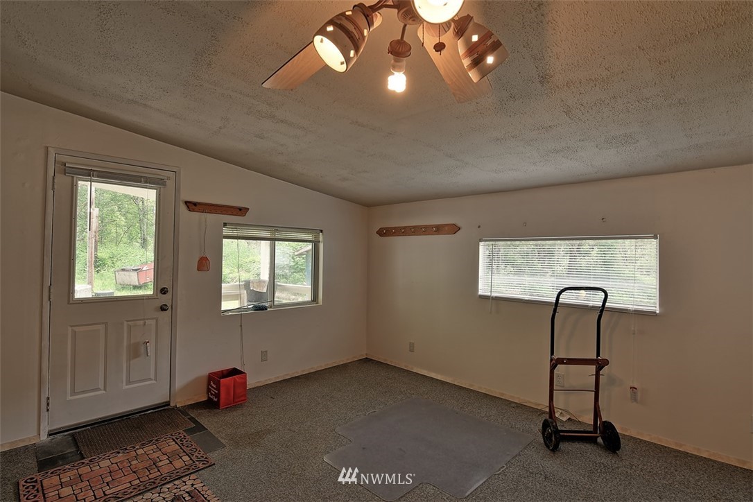 21302 North Carpenter Road Snohomish, WA 98290 - Photo 14 of 25 Gallery Image 14