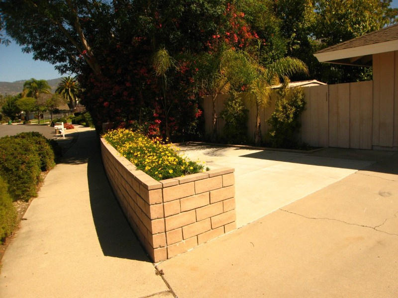 5788 Berkeley Road Goleta, CA 93117 - Photo 9 of 12 Planter near Garage