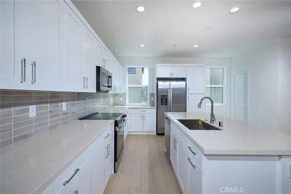 $659,990 | 6045 Fairfax Drive, Eastvale, CA 92880