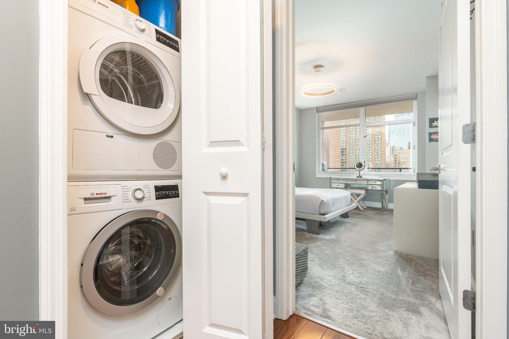 400 South Broad Street, Unit 1503 Philadelphia, PA 19146 - Photo 15 of 29 Modern laundry nook with city views.