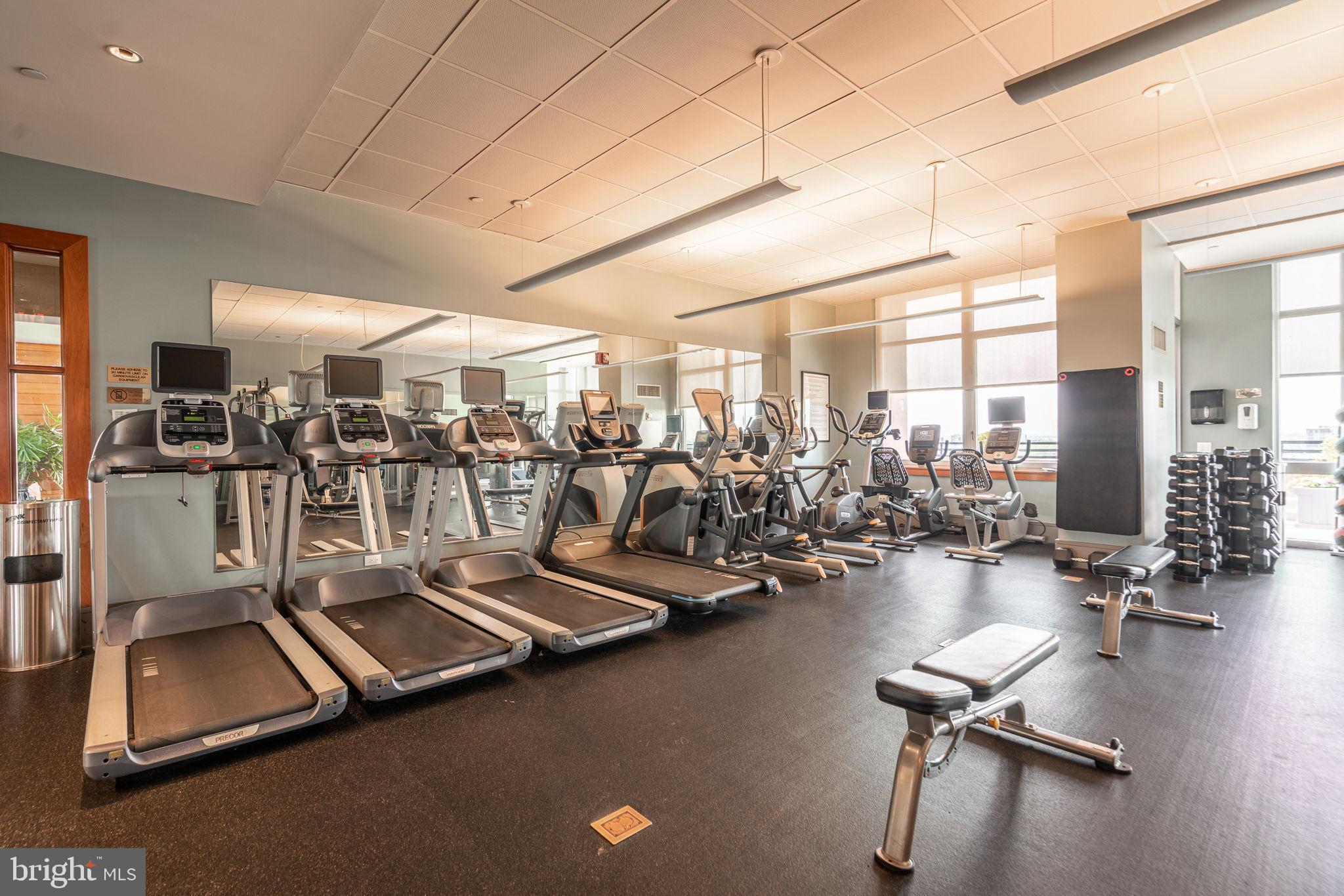 400 South Broad Street, Unit 1503 Philadelphia, PA 19146 - Photo 27 of 29 Modern fitness center with sleek equipment.