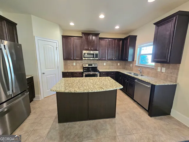 $445,000 | 9 Ravine Drive, Newnan, GA 30265