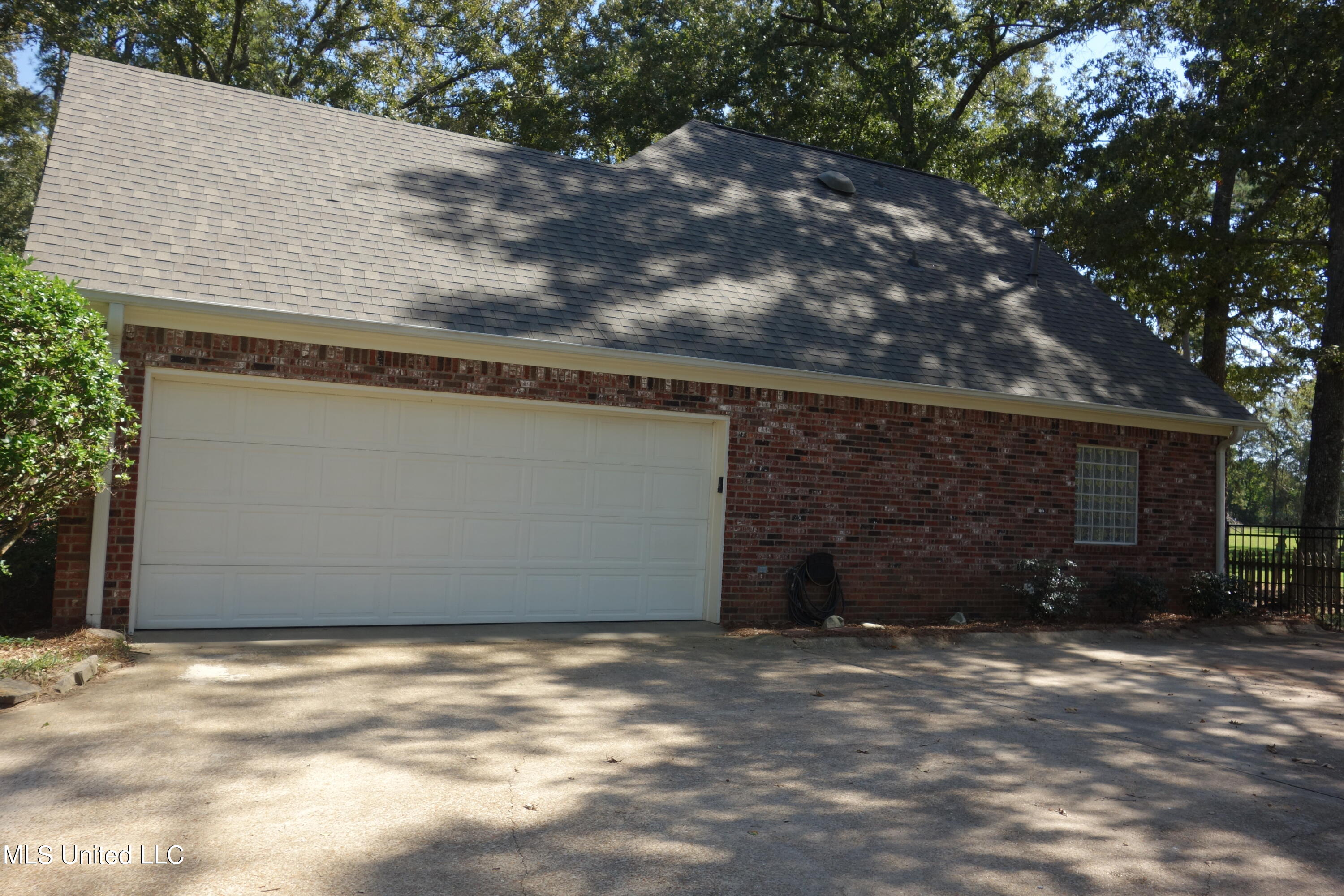 123 Oak Ridge Drive Raymond, MS 39154 - Photo 5 of 50 DSC04423