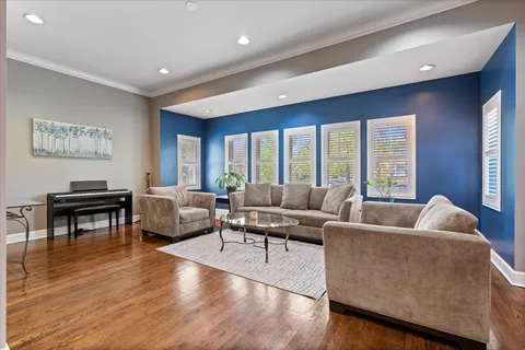 $719,500 | 5101 North Avers Avenue, Chicago, IL 60625