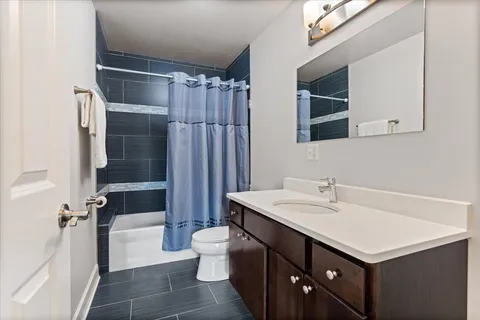 $719,500 | 5101 North Avers Avenue, Chicago, IL 60625